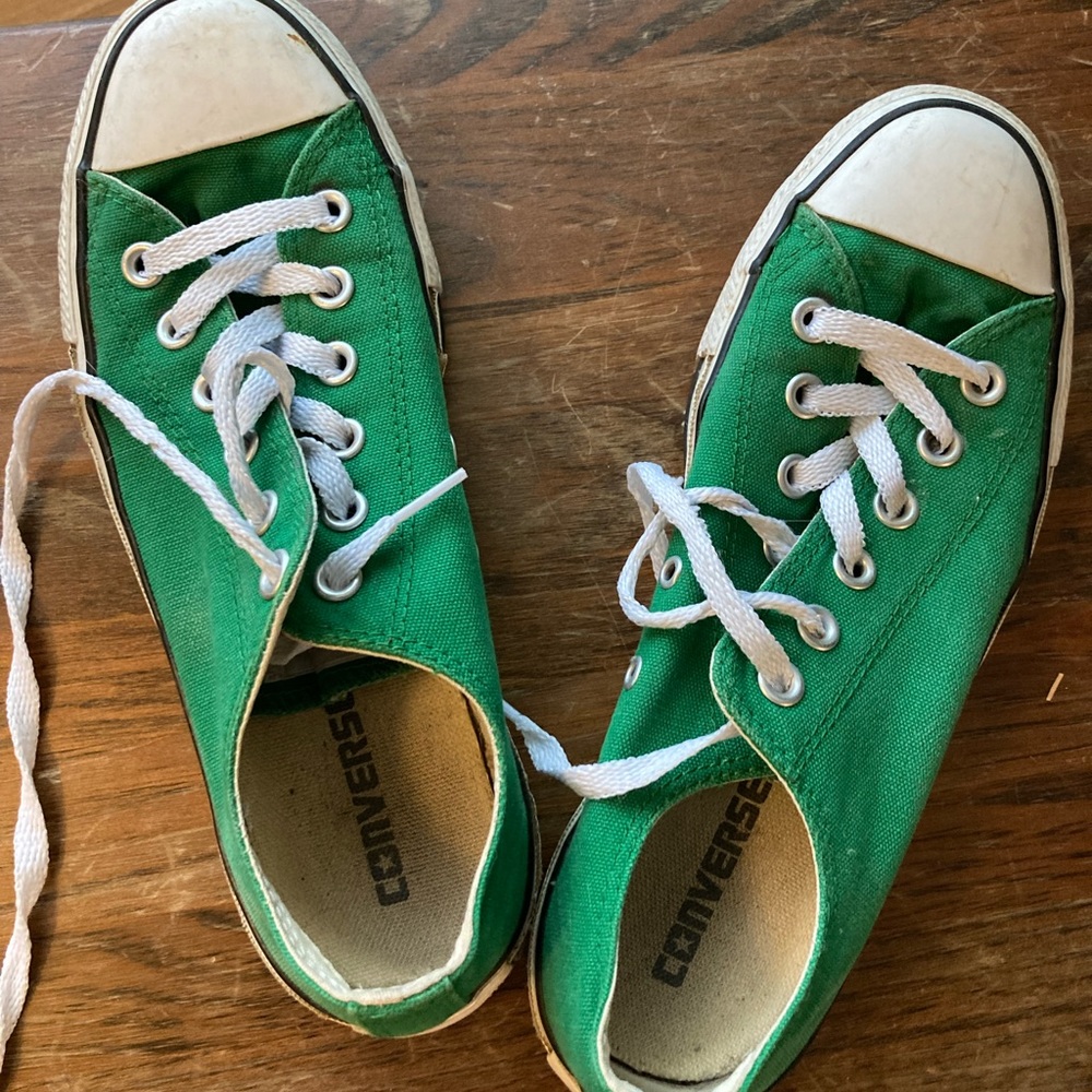 Kelly green Converse All-Stars sneakers